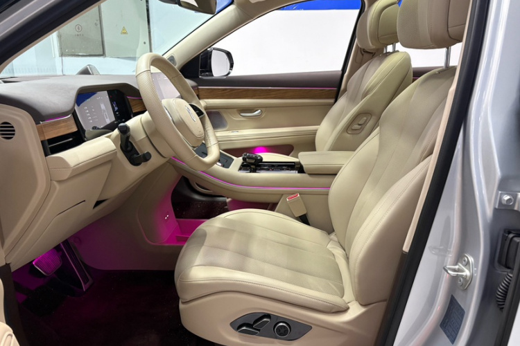 鸿蒙智行 问界M7 2024款 1.5T 智驾四驱Max版 5座中控内饰7004