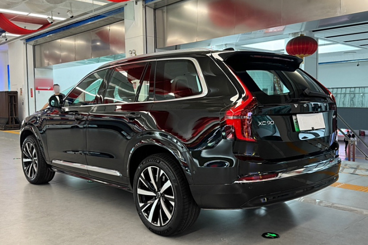 沃尔沃XC90新能源 2025款 改款 T8 智尊豪华版 7座车身外观6004