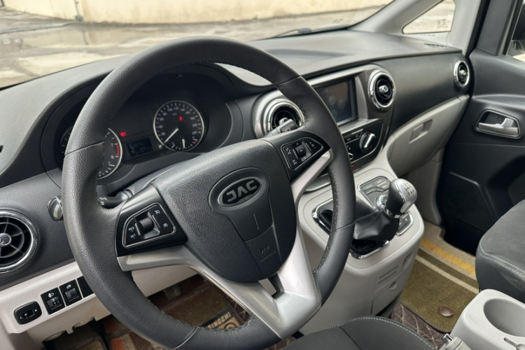 江淮瑞风 瑞风M3 2019款 宜家版 1.8L 豪华智能型车身外观6009