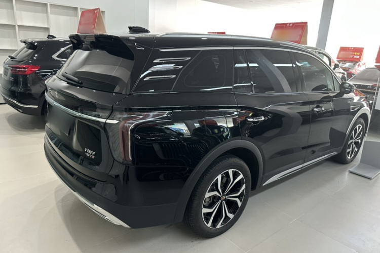 红旗HS7 2023款 2.0T 自动四驱旗畅版 六座车身外观6004