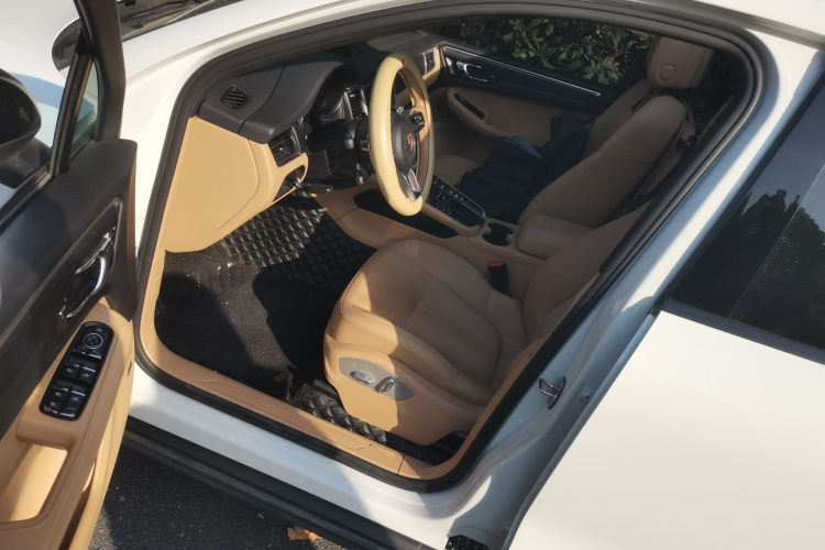 保时捷 2017款  Macan 2.0T中控内饰20