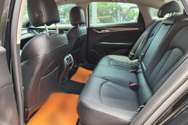 别克 君越 2022款 552T 豪华型中控内饰7003