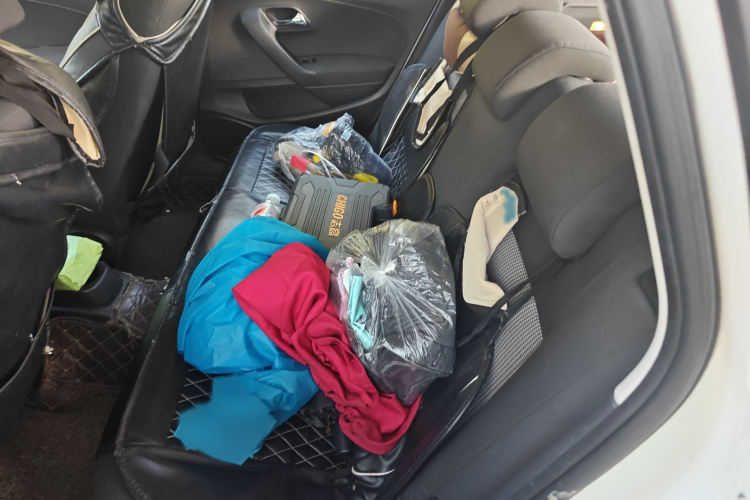 大众 Polo 2014款 1.4L 手动风尚版中控内饰7004