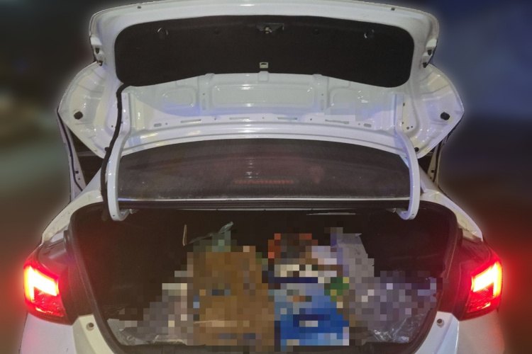 奇瑞 艾瑞泽5 2019款 1.5L 手动自在版 国V中控内饰23