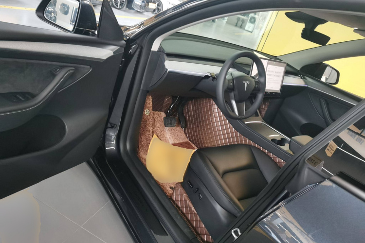 特斯拉 Model Y 2024款 后轮驱动版中控内饰20