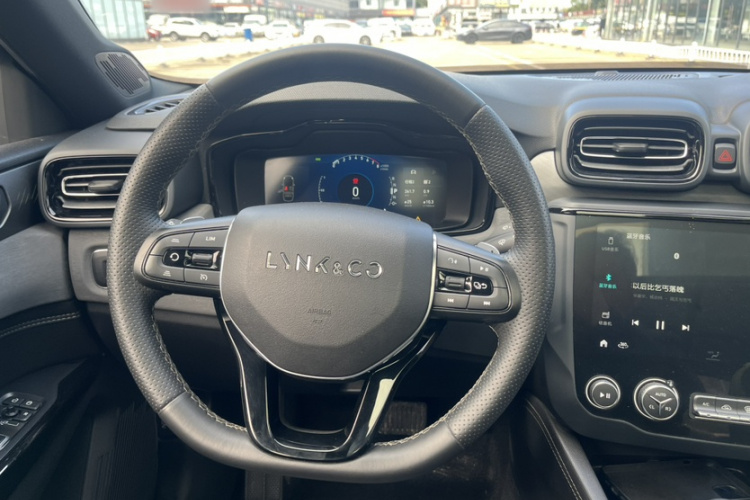 领克03 2021款 1.5TD DCT劲Plus中控内饰7008