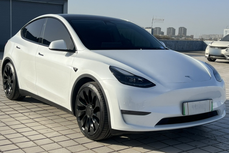 特斯拉 Model Y 2024款 Performance高性能版车身外观6004