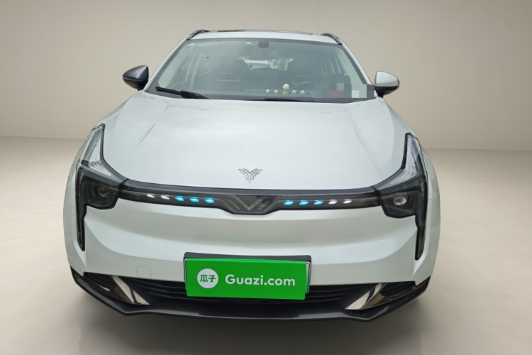 哪吒汽车 哪吒U 2022款 智610 三元锂车身外观2