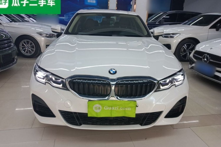 宝马3系 2022款 改款 320Li M运动套装车身外观6001