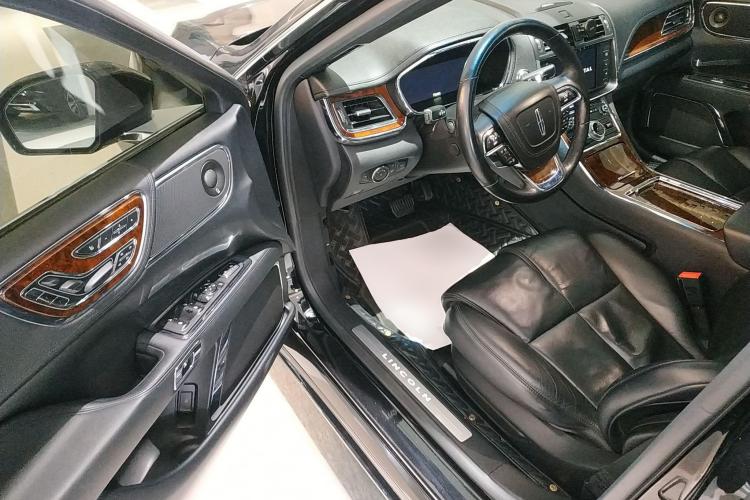 林肯大陆 2017款 3.0T 四驱尊耀版中控内饰20