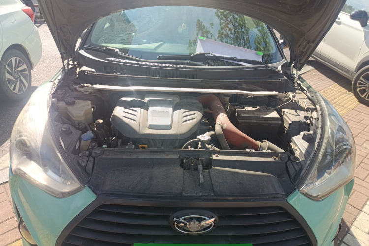 现代 Veloster飞思 2012款 1.6T 自动尊享版局部细节24
