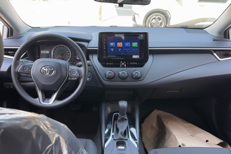 丰田 卡罗拉 2024款 1.2T 先锋版中控内饰7001