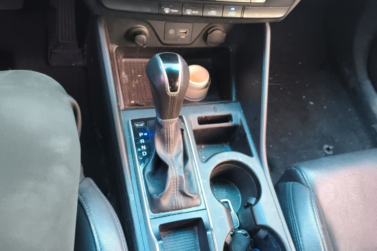 现代 途胜 2018款 1.6T 双离合两驱15周年特别版局部细节18