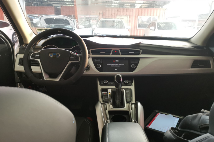 吉利汽车 博越 2018款 1.8TD 自动两驱智雅型中控内饰12