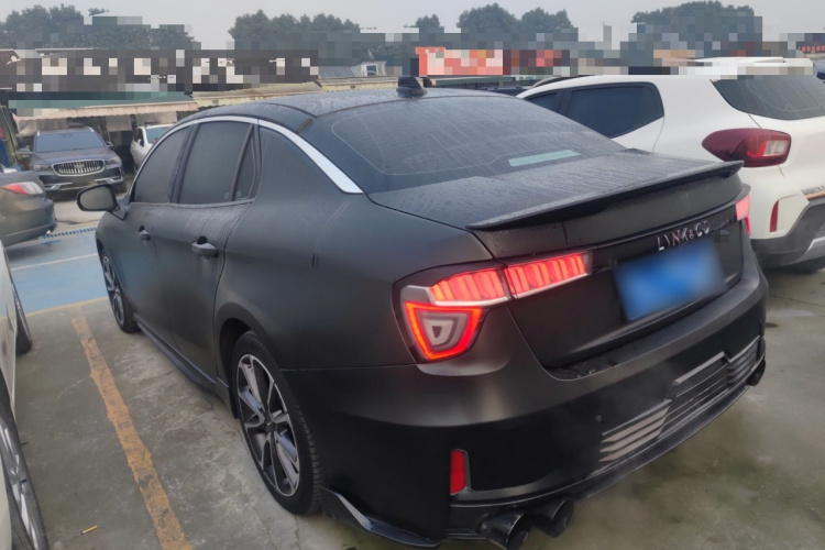 领克03 2019款 1.5TD DCT劲版 国VI车身外观4