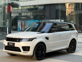 路虎 揽胜运动版 2022款 3.0 L6 耀黑版