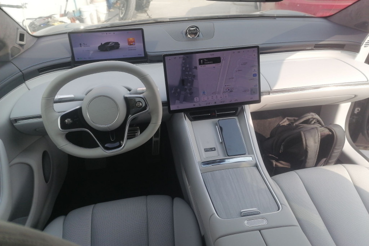 鸿蒙智行 智界S7 2025款 855km Max中控内饰7002