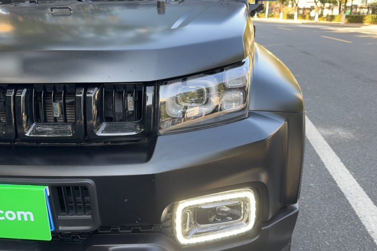 北京越野 北京BJ40 2021款 2.0D 自动四驱刀锋英雄版侠客型局部细节36