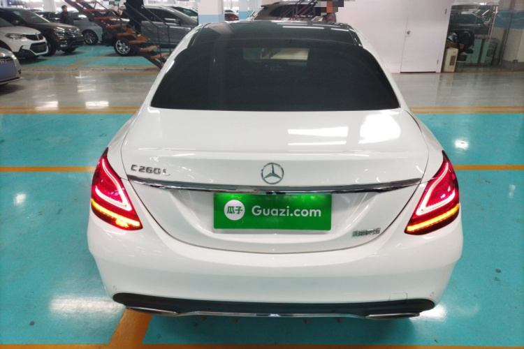 奔驰C级 2019款 C 260 L 运动版车身外观6004