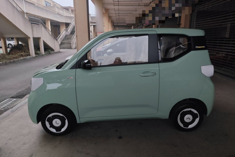 五菱汽车 宏光MINIEV 2024款 第三代 215km 青春版车身外观4