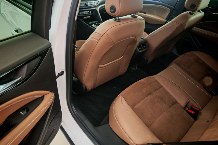 别克 君威 2022款 552T 智享型中控内饰7003