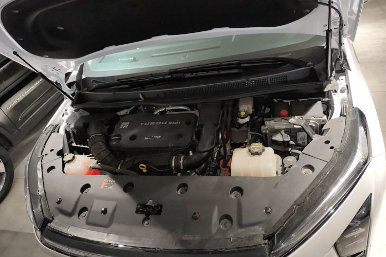 别克GL8新能源 2024款 陆尊 智享版 7座机舱底盘24