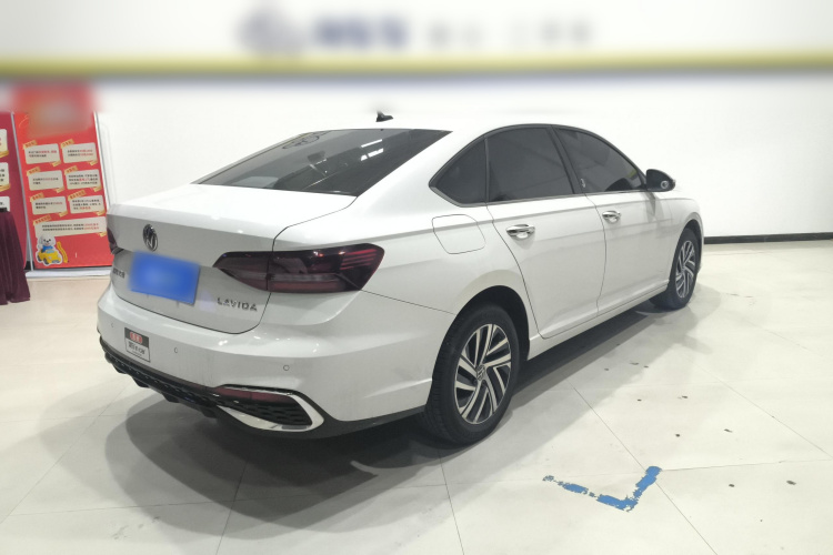 大众 朗逸 2023款 改款 1.5L 自动星空五百万版车身外观7