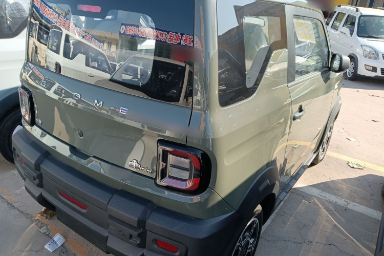 吉利银河 2025款 210km 熊猫骑士车身外观7