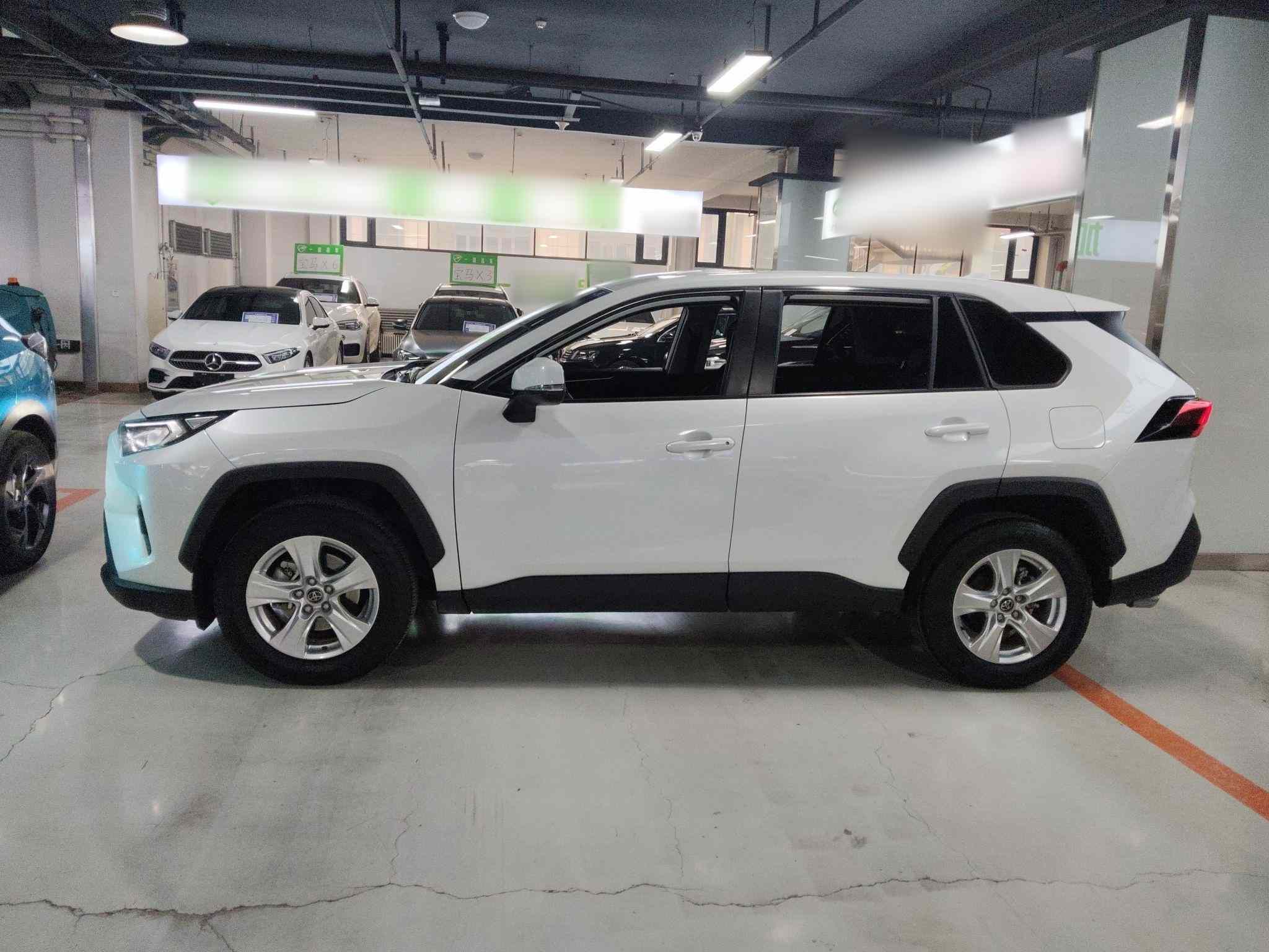 丰田 RAV4荣放 2023款 2.0L CVT两驱都市版(3)