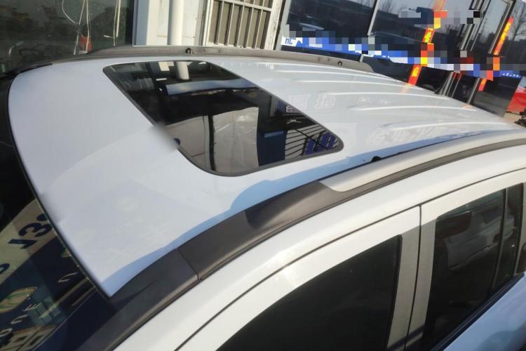 Jeep 指南者(进口) 2015款 2.0L 两驱运动版局部细节57