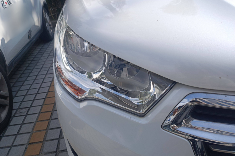 雪铁龙C4L 2015款 1.2T 自动尊贵版车身外观6006