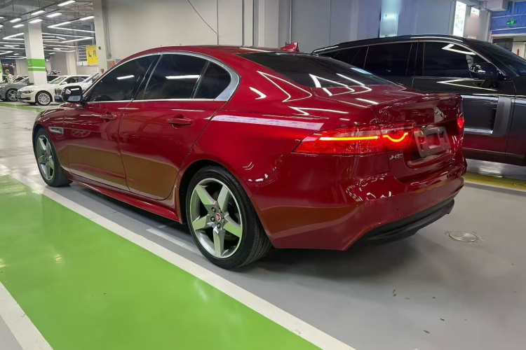 捷豹XE 2015款 2.0T 200PS R-Sport车身外观6005