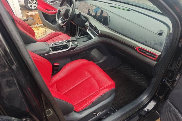 长安UNI-T 2020款 1.5T 旗舰型中控内饰7003