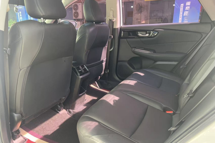 本田 凌派 2019款 180Turbo CVT豪华版 国VI中控内饰7002