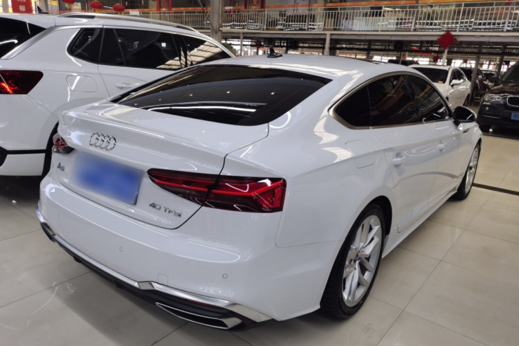 奥迪A5 2023款 Sportback 40 TFSI 时尚动感型车身外观7