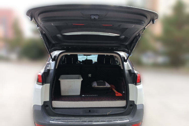 标致5008 2021款 360THP 5座实力版中控内饰23