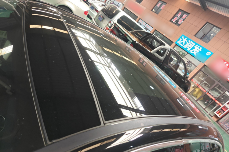 奔驰E级 2020款 改款 E 300 L 运动时尚型局部细节57