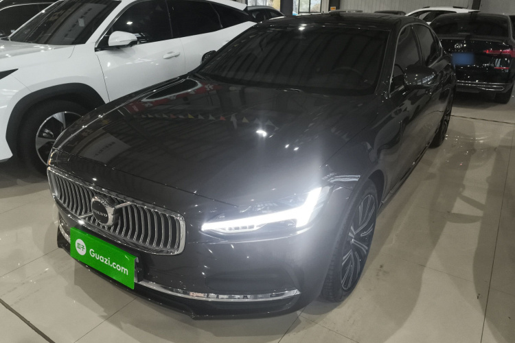 沃尔沃S90 2025款 B5 智远豪华版车身外观1