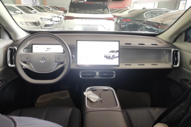 零跑汽车 零跑B10 2025款 510舒享版中控内饰12