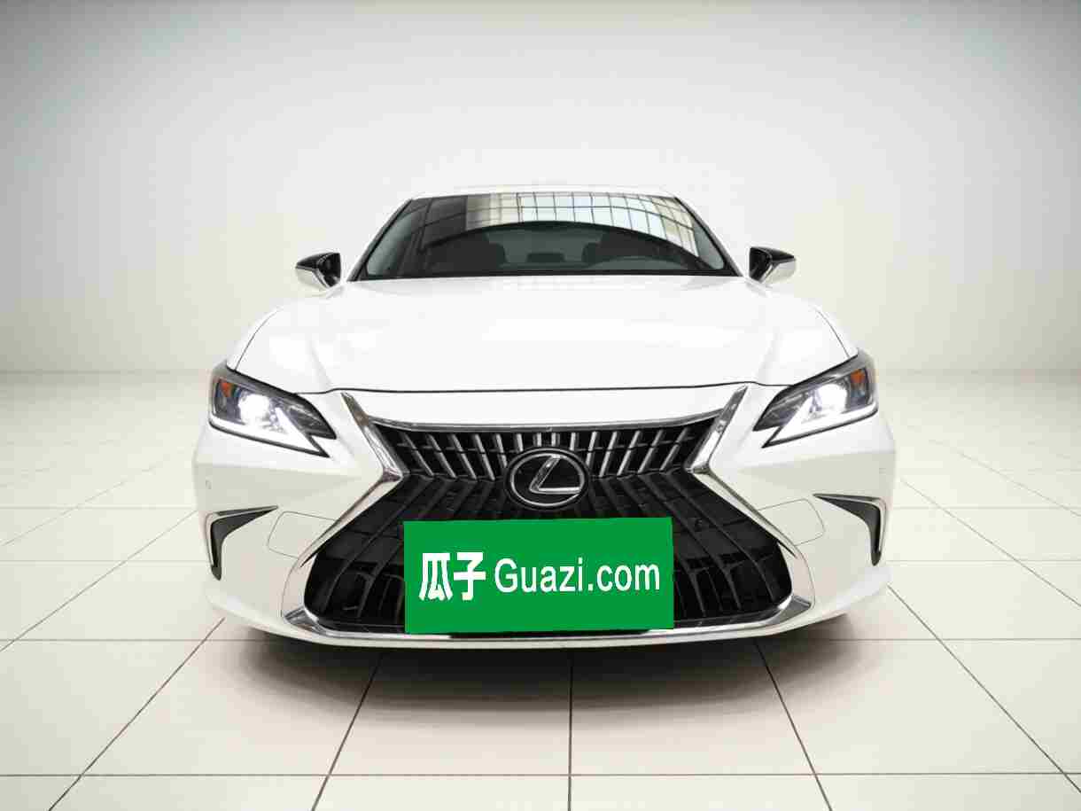 长沙二手雷克萨斯ES2022款，进口品质能省多少养车钱？