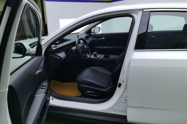 长安 逸动 2024款 1.5T GDI自动 旗舰型中控内饰19