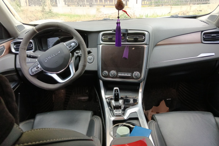 领克01 2019款 2.0T 两驱型Pro版 国V中控内饰12