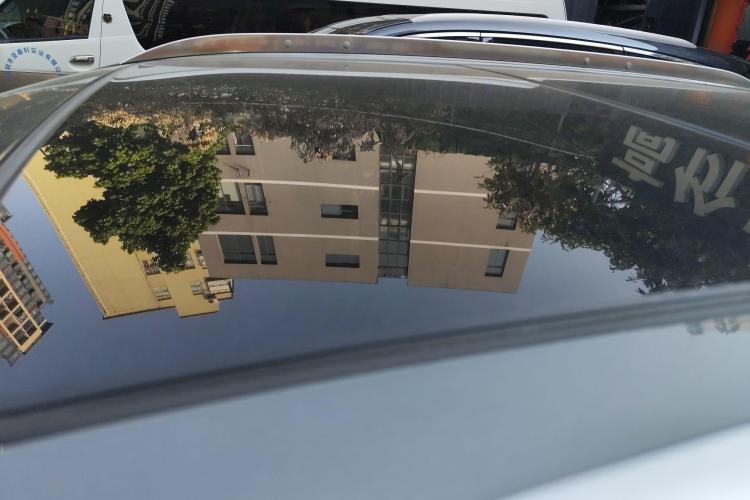 凯迪拉克XT4 2018款 28T 四驱领先型车身外观57