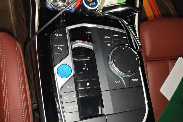 宝马i3 2022款 eDrive 35 L局部细节18