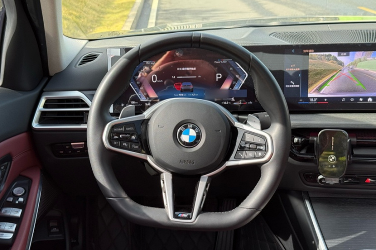 宝马3系 2025款 325Li M运动套装中控内饰7006