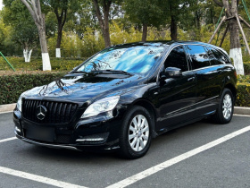 奔驰R级 2017款 R 320 4MATIC 商务型臻藏版