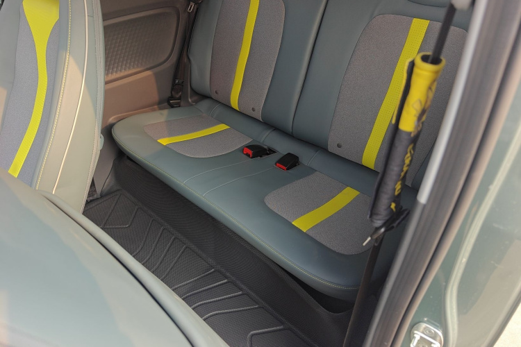 五菱汽车 宏光MINIEV 2022款 GAMEBOY 300km 玩咖款 磷酸铁锂中控内饰7003