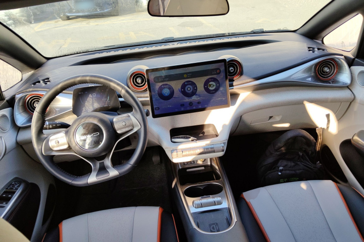 比亚迪 海豚 2021款 405km 时尚版中控内饰12