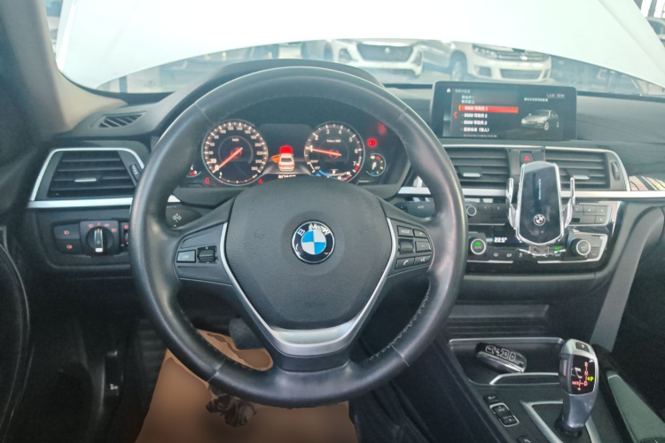 宝马3系 2019款 320Li 时尚型局部细节13