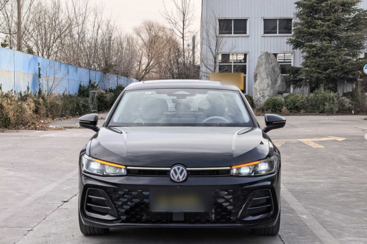 大众 帕萨特 2025款 Pro 380TSI 星空龙运版车身外观6001